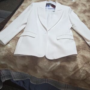 Elegant White Women's Blazer